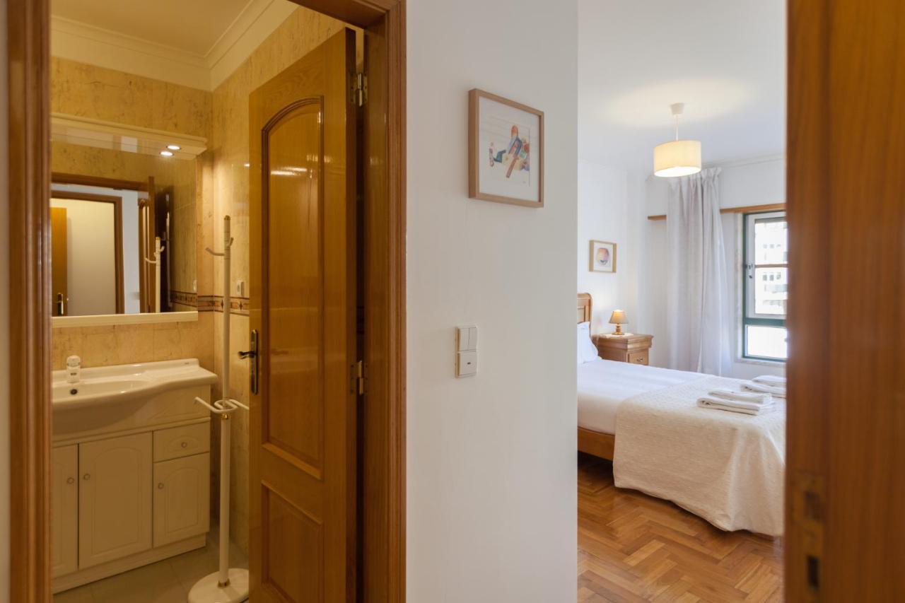 Apartment Flh Family Flat With Balcony *