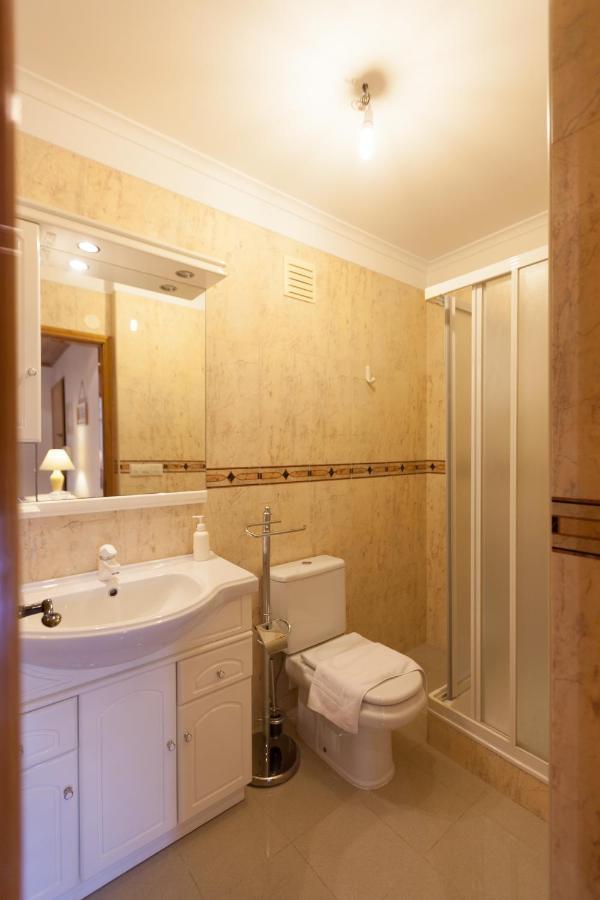 Apartment Flh Family Flat With Balcony Parede